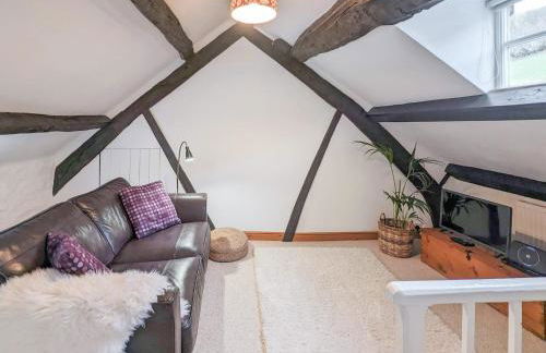 Ty'n Y Ffordd - Photo 12