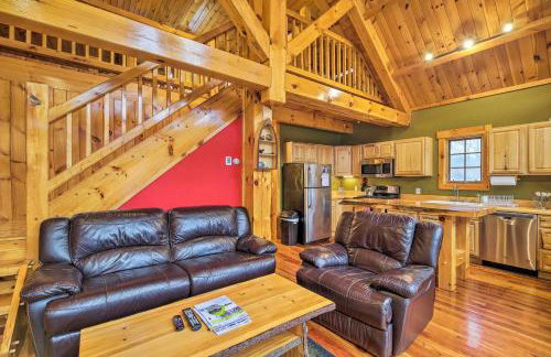 Ski Lodge Mtn Retreat with Fire Pit, Deck and Views! - Foto 6