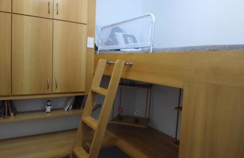 Aconchegante ao lado do shopping com garagem e Wifi - Foto 10