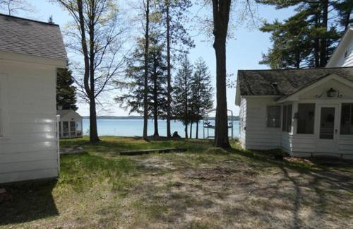 Cottage on Torch Lake - Foto 16