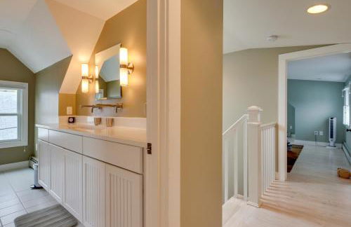 Walk to Beach and Commercial Street! Condo with Patio - Foto 16