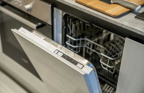 New 3BED Stylish Apartment with Amazing Transport - Foto 17