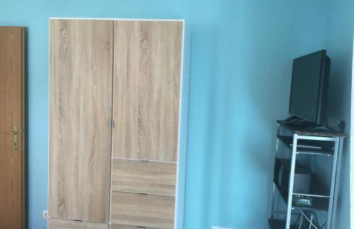 Prvinski Akvarel - Foto 17