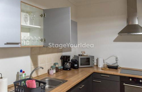 Lux apartment - one bedroom , living room , kitchen , bathroom - for 1 to 7 people, also for parties & gatherings up to 25 people, only 15 minutes from Thessaloniki city center and 8' minutes from Thessaloniki airport - Photo 17