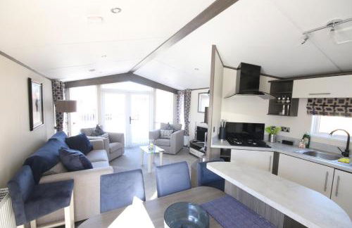 Jackson Lodge - Photo 2