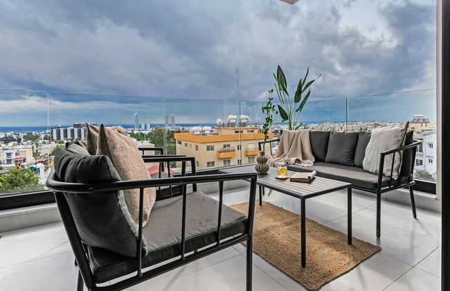 Sanders Only - Delightful 2-bdr Apt With Balcony - Foto 13