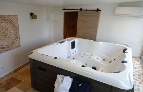 Apartment Leonie's Gîte Moulin de Tartay in Avignon by Interhome - Photo 19