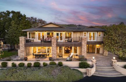 Ten-Acre Wine Country Estate Near Paso Robles w Pool Views El Pomar Estate by AvantStay - Foto 1