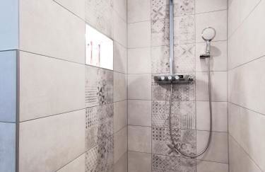 BohnApartments Luxury Villa Berlin - 210qm - Wintergarten - Kamin - 4 kostenlose Parkplätze - 6 Schlafzimmer - Neubau - Luxusausstattung - Foto 22