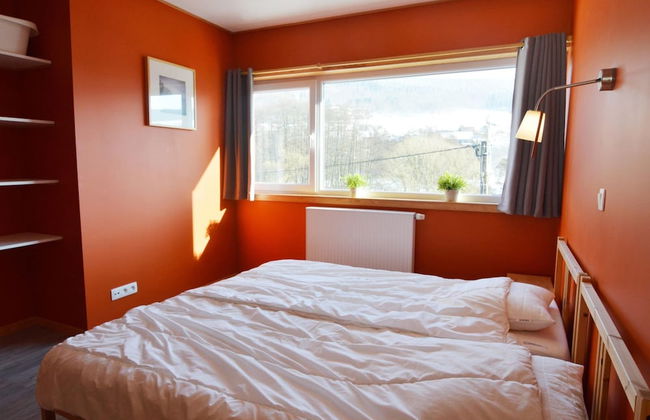 Lovely Modern Cottage With Sauna, Bubble Baths and Even a Beach on the River - Photo 2