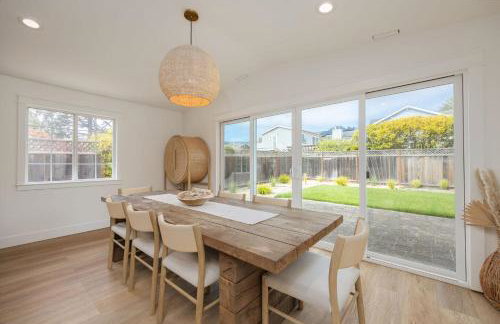 Seaside Home Modern Retreat with Breathtaking Views and Beachside Charm - Foto 9