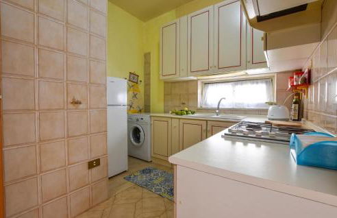 Cozy Apartment In Trappeto With Wifi - Photo 15