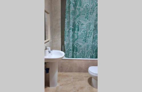 Beautiful Duplex with a Patio - Photo 17