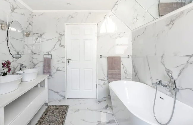 3 Bedroom Hilltop Home With Spectacular Views - Foto 26