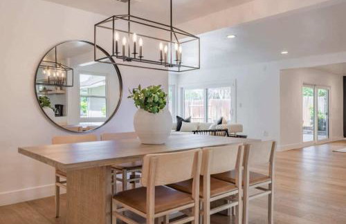 #Marbella Lane - Cozy Modern Home with Relaxing Design & Pool - Foto 20