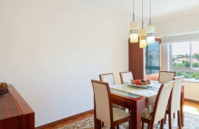 Lovely 2 Bedroom Duplex Apt w Terrace in Cascais - Photo 7