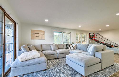 Spacious Family Home on the Water and Boat Dock - Foto 19