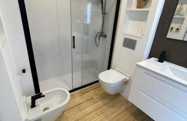 Denia, apartamento a estrenar con jardín privado, piscina y vistas al mar - Photo 9