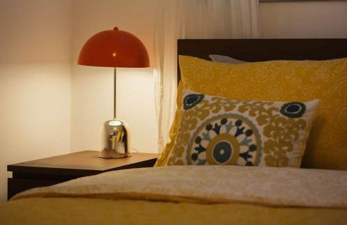 #StayinMyDistrict Modern Mid-Century Retreat - Foto 38