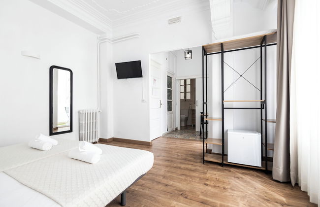 Live in Chianti Apartaments by Concept Flats - Photo 24