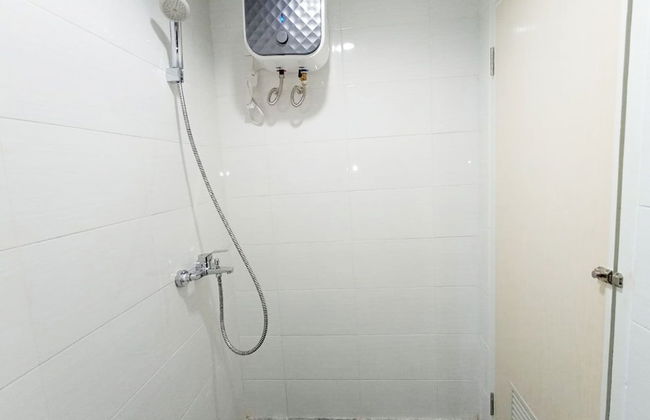 Homey And Cozy Living Studio Amartha View Apartment - Foto 14