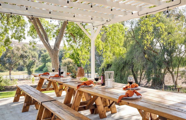 The Riesling Retreat by Avantstay Estate w/ Pool, Hottub, Putting Green & Pickle Ball Court! - Photo 34