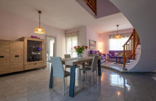 Butterfly House - Photo 69