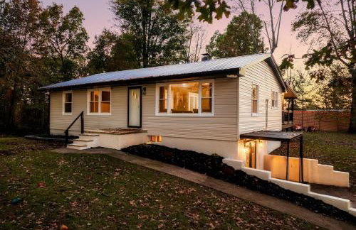Keener Hollow Family Retreat Hot Tub Sauna Near Pigeon Forge - Photo 23