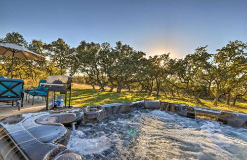 Quiet Haven with Hot Tub, 4 Mi to Canyon Lake! - Foto 27