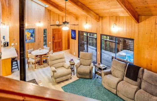 Redwood Retreat - Photo 3