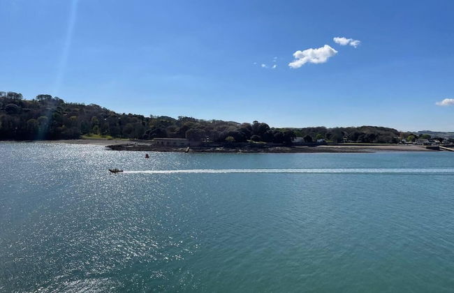 Cozy Coastal Apartment - Photo 16