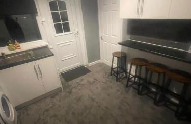 Affordable Luxury 3 Stunning Two Bed Apartment Sunderland close to City centre Hospital Crown Works Studio and Nissan - Foto 20