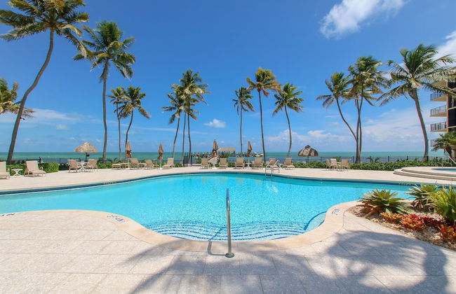 This Condo Is Located In One Of Islamorada's Most Prestigious Condo Complexes. 2 Bedroom Condo by RedAwning - Foto 25