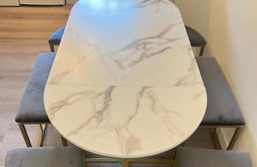 Two Bedroom Hanwell Modern Nest - Photo 10