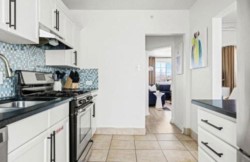 Bright & Modern Retreat - King Beds - Sloans Lake - Foto 16