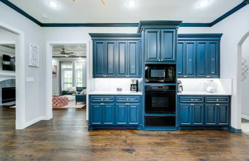 10 Acres with Hot Tub and Pond Luxury Melissa Villa! - Foto 9