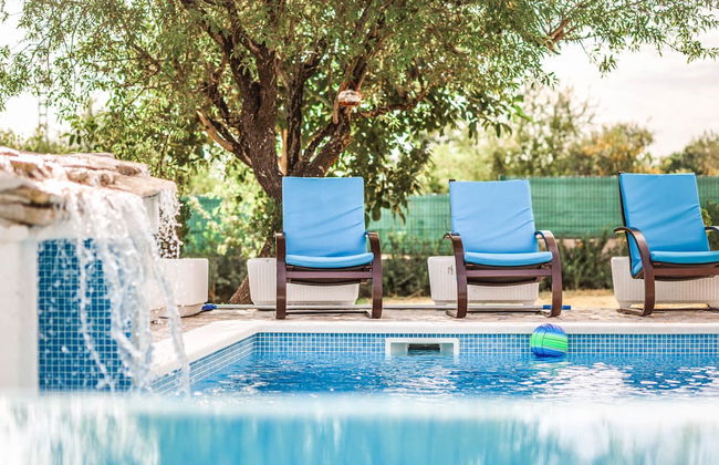 Secluded Holiday Home With Pool and Hot Tub - Foto 14