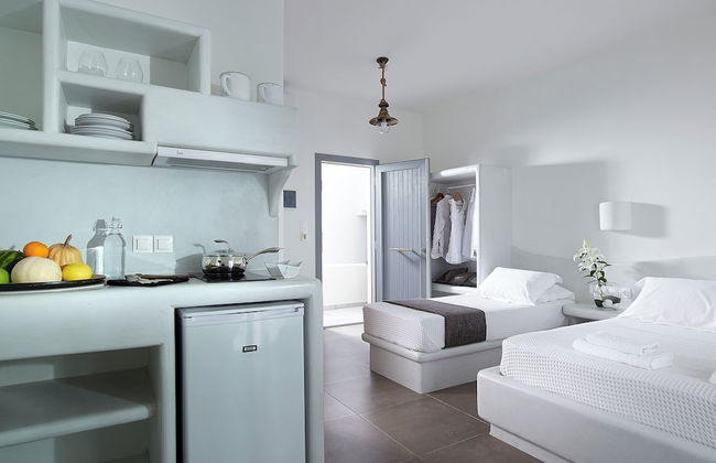 Garifalakis Comfort Rooms - Photo 9