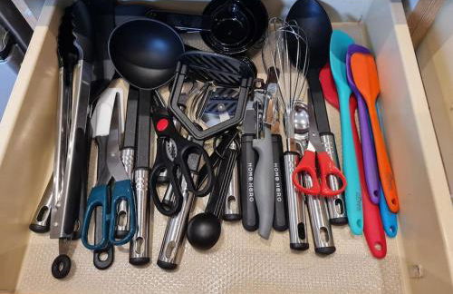 London Luxury 6 Bedroom Family House Sleeps 12 people Parking for 4 Cars Close to tube. - Foto 39