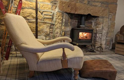 Historic character cottage in central Dornoch - Photo 1