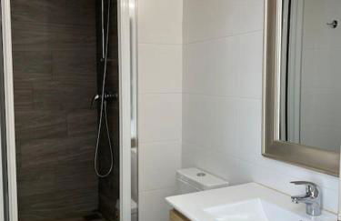 Bright airy family style 7 min walk to beach - Foto 14