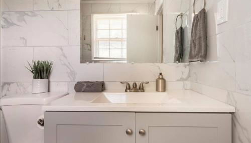 Updated home near Fort Jackson - Foto 2