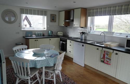 Gwyndaf Holiday Cottage - Photo 5