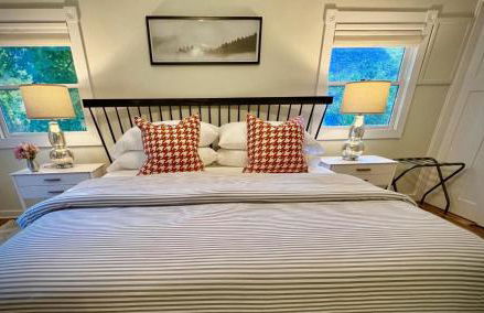 The Sharlene-Hot tub Fenced yard Steps to Douglas - Foto 14