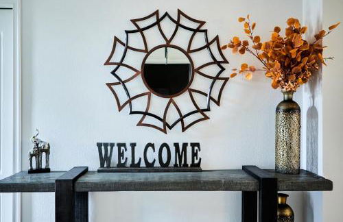 Spacious 6BR Villa with King Beds, Pool & Spa - Foto 45