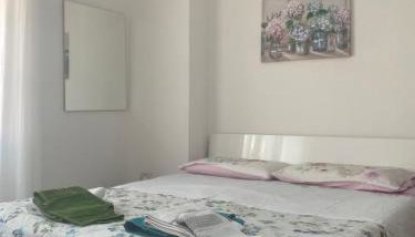 Golden House - Foto 2