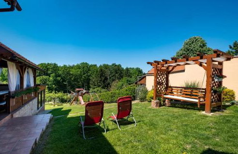 Four-Bedroom Holiday Home In Velika Buna - Foto 2