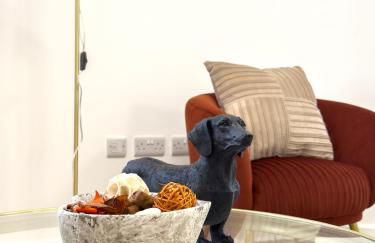 Modern Flat with Parking, 5 Mins to Tube - Photo 4