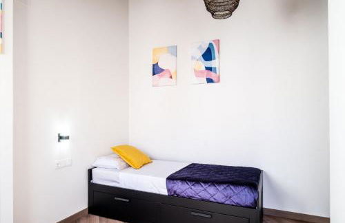 BrightHouse with Warm and Friendly Vibes - Photo 22