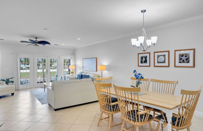 Waterfront Luxury Villa With Spectacular Sunset Views And Boat Slip 3 Bedroom Townhouse by RedAwning - Foto 43